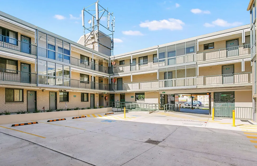 Quality Inn Sunshine Haberfield-1